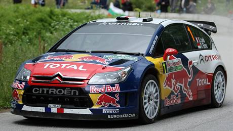 Sébastien Loeb na citroenu pi Bulharské rallye.