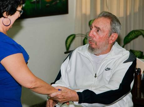 Bval kubnsk vdce Fidel Castro se ukzal na veejnosti, poprv od roku 2006