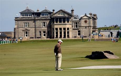 Tom Watson ped klubovnou v St. Andrews, djiti British Open 2010.