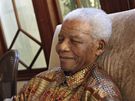 Nelsonu Mandelovi pilo k 92. narozeninám zazpívat 92 dtí (18. ervence 2010)