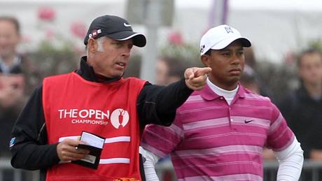 Tiger Woods a jeho caddie Steve Williams, 1. kolo British Open, St. Andrews