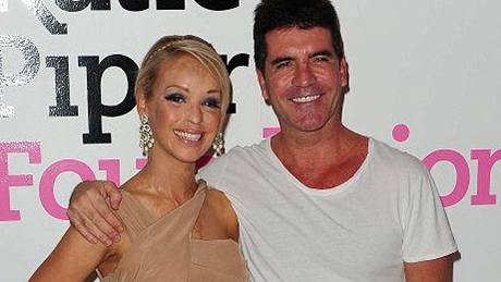 Katie Piperová a Simon Cowell