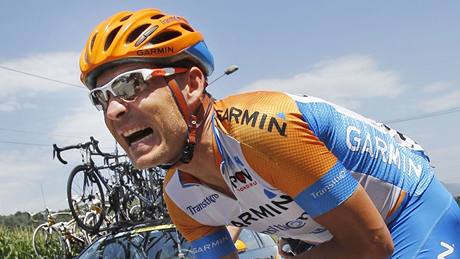 Jihoafrický cyklista Robert Hunter s bolestivou grimasou po pádu v desáté etap Tour de France. 