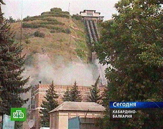 V Baksanské vodní elektrárn vybouchly tyi náloe (ervenec 2010)