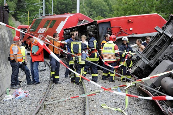 Ve výcarských Alpách vykolejil vlak (23. ervence 2010)