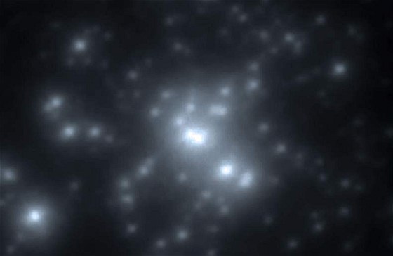 Hvzda R136a1 je ten nejzáivjí bod uprosted snímku.