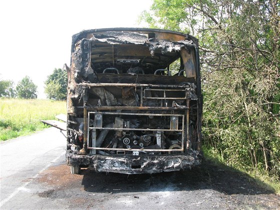 V poárem znieném autobuse natstí necestovali pasaéi.