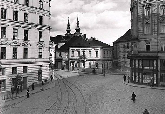 ilingrovo námstí kolem roku 1942.