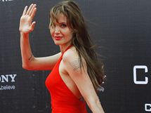 Angelina Jolie na rusk premie filmu Salt
