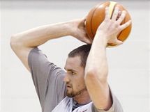 Amerit reprezentanti na trninku: Kevin Love pihrv