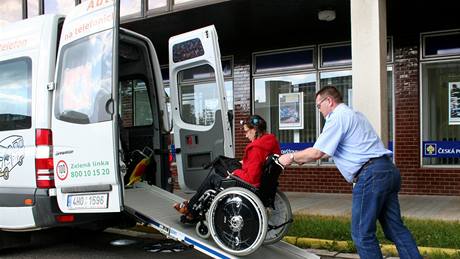 Autobus na zavolanou pouívají i vozíkái