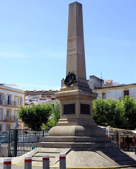 Ibiza, Obelisk korzr 