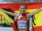 panlka Marta Domínguezová se raduje - v závod na 3000 m pekáek získala