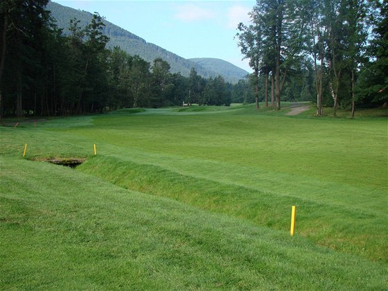 Golfové hit Old Course v eladné, jamka . 10.