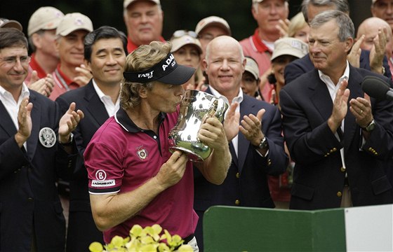 Bernhard Langer po seniorském British Open vyhrál i US Open.