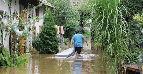 Frantiek Tomace je dobrovolníkem u léta, nyní se chystá pomáhat na Liberecku, které v srpnu stihly niivé povodn. Ilustraní foto