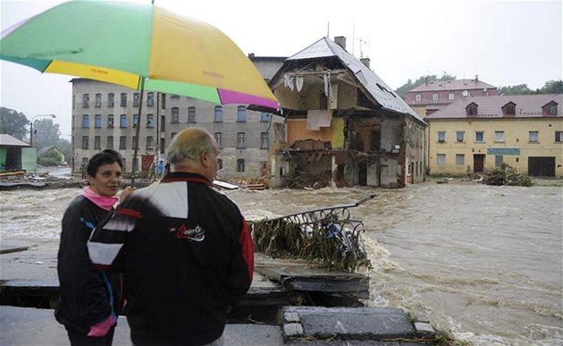 Velká voda v Chrastav�.