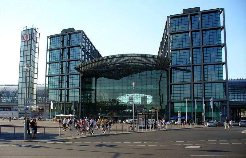 Berlin Hauptbahnhof, Berlín, Nmecko