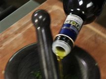 K podrcenm lstkm pilijte olivov olej