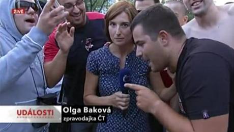 Olga Baková a srbtí fanouci