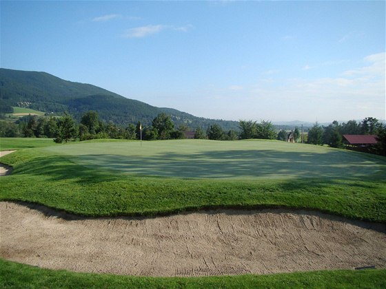 Golfové hit Old Course v eladné, jamka . 17.