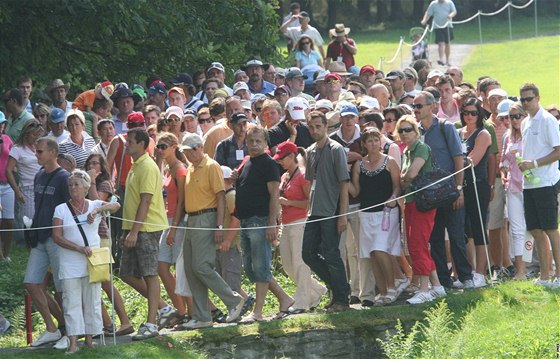 Diváci v eladné pi Moravia Silesia Open 2009.