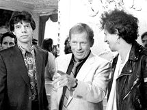 V roce 1990 Havel do Prahy pozval slavnou britskou kapelu Rolling Stones, s...