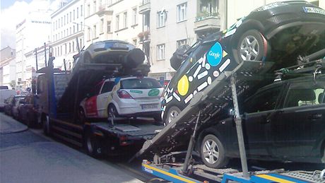 Google auta odjídí na Slovensko (foceno mobilním telefonem)