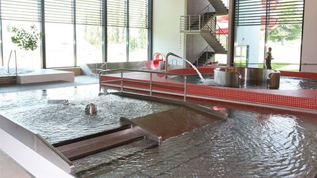 Nový bazén v Rychnově nad Kněžnou stál přes 160 milionů korun.