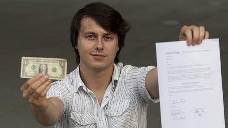 Re�isér Robin Ka�pa�ík se smlouvou od Stephena Kinga za 1 dolar