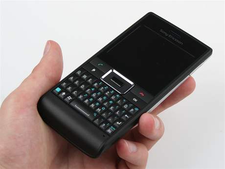 Model Aspen je posledním Sony Ericssonem s operaním systémem Windows Mobile.