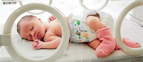 Porody i péi o novorozence budou vdy zajiovat okolní nemocnice. Ilustraní foto