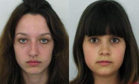 Dv poheované dívky, které odely z psychiatrie. Patnáctiletá Nicole Staová a dvanáctiletá Zuzana Vlímková.