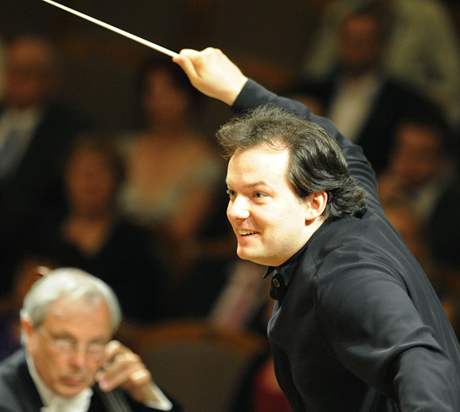 City of Birmingham Symphony Orchestra dirigoval na Dvoákov Praze Andris Nelsons 