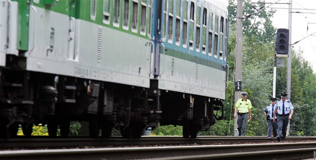 Kvůli srážce vlaku s člověkem stál koridor dvě hodiny, provoz je částečně obnoven
