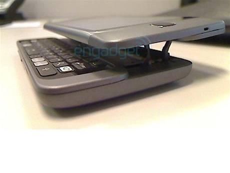 HTC Vision: zvlátní mechanismus klávesnice