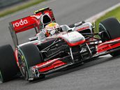 Lewis Hamilton z McLarenu pi kvalifikaci na VC Belgie.