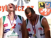 Michal Bza, Petr Bene a Pemysl Kubala pi vyhlen vsledk MR v beachvolejbalu.