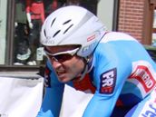 ZA TITULEM. Handicapovan cyklista Ji Jeek zskal na MS v Kanad titul v asovce.