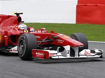 Fernando Alonso z Ferrari bhem Velk ceny Belgie.