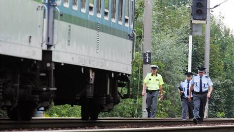 Vlak srazil a usmrtil na Táborsku člověka, část koridoru stojí