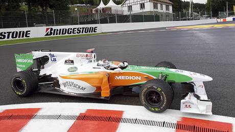 Adrian Sutil  z Force India bhem tréninku na VC Belgie.