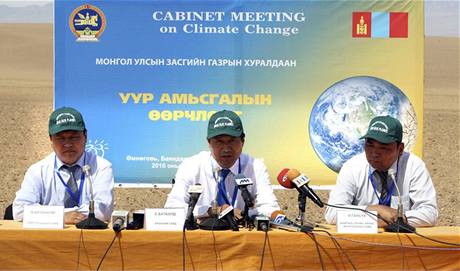 Mongolsk vlda zasedala v pouti Gobi (27.08.2010)