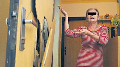 Paní Silvie ije v dom, kde bydlel i vrah a kde stílel na rodinu soused