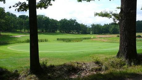 Golfové h�i�t� v Kest�anech u Písku.