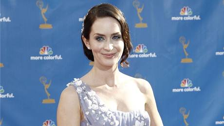 Pedávání cen Emmy - hereka Emily Blunt 