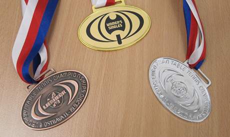 Medaile, které se budou rozdávat na mistrovství Evropy v Ostrav. Pro Tomáe Koneného asi budou viset píli vysoko, ale na osmifinále by ech rád dosáhl.