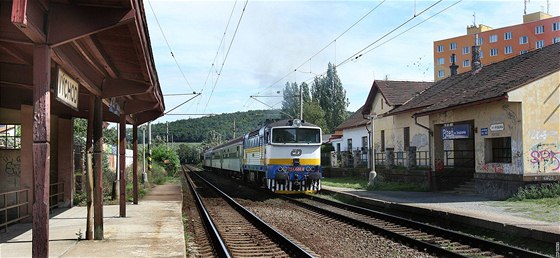 Zanedbaná zastávka Plzeň-Doubravka  (3.9.2010)