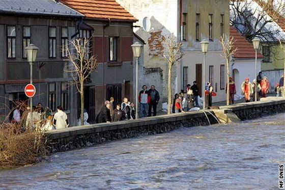 Ped velkou vodou ochrání Tebí nová protipovodová opatení, s jejich budováním zane pítí týden Povodí Moravy