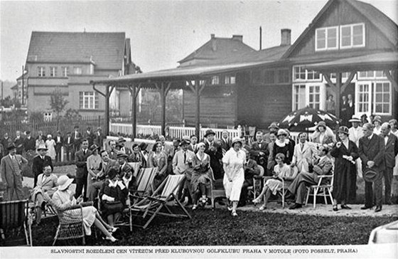 Klubovna Golf Clubu Praha ve 20. letech 20. století.